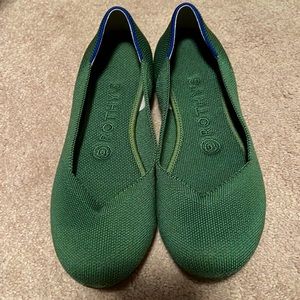 Rothy’s size 7 green round toe shoes